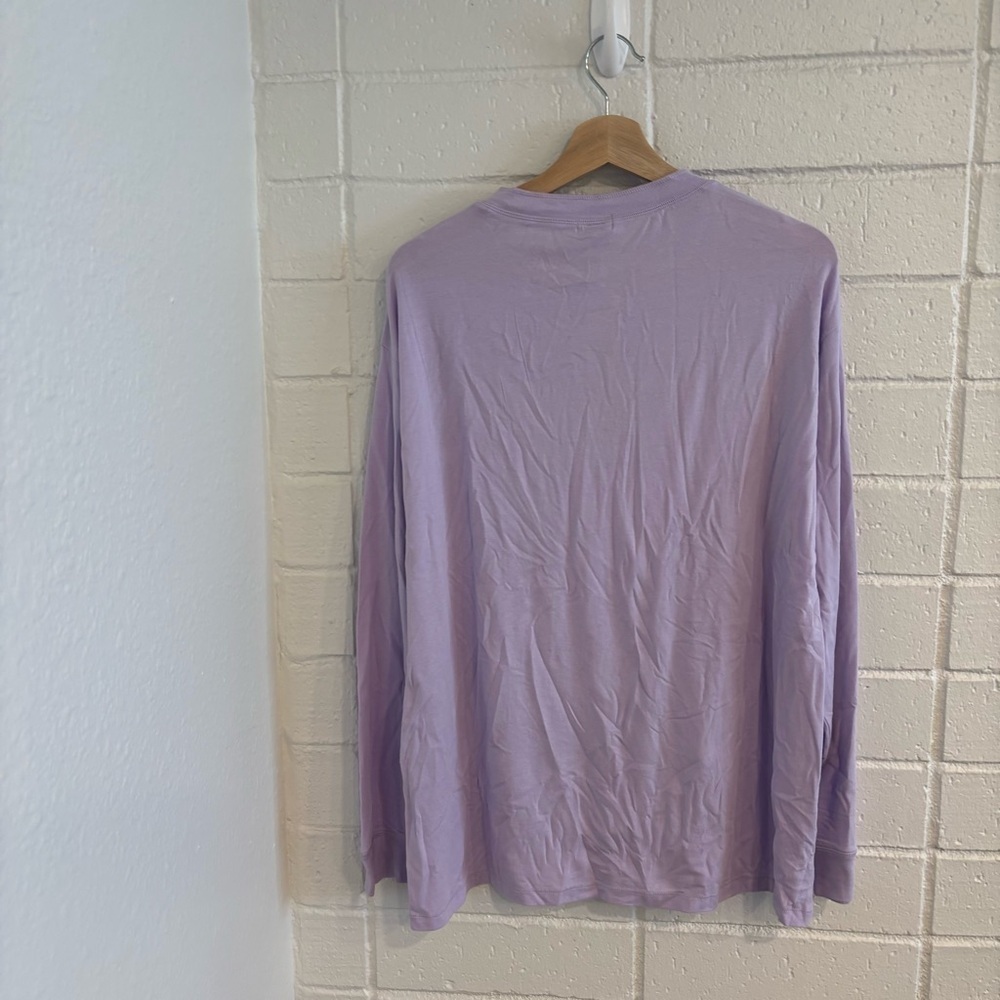 NWT SKIMS boyfriend longsleeve Henley shirt in lily - Picture 5 of 6